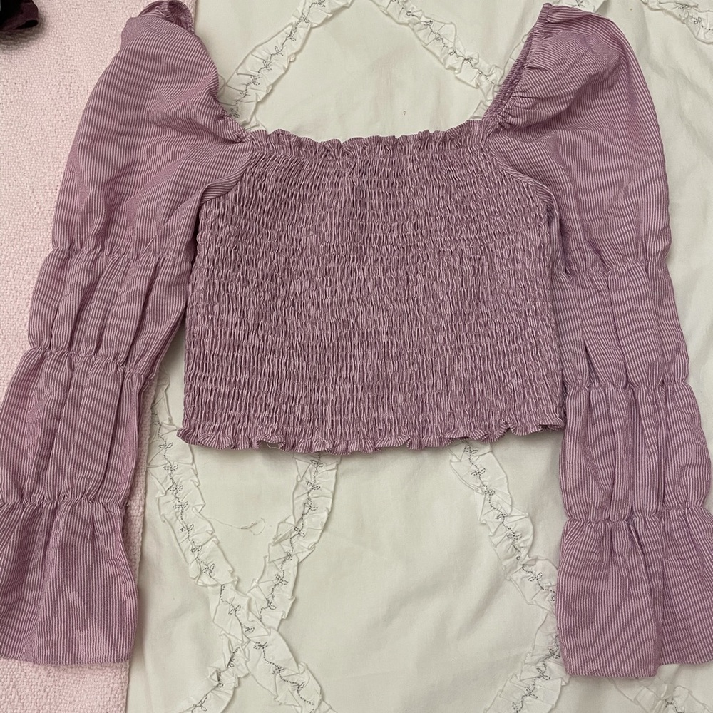Purple puff sleeve crop top